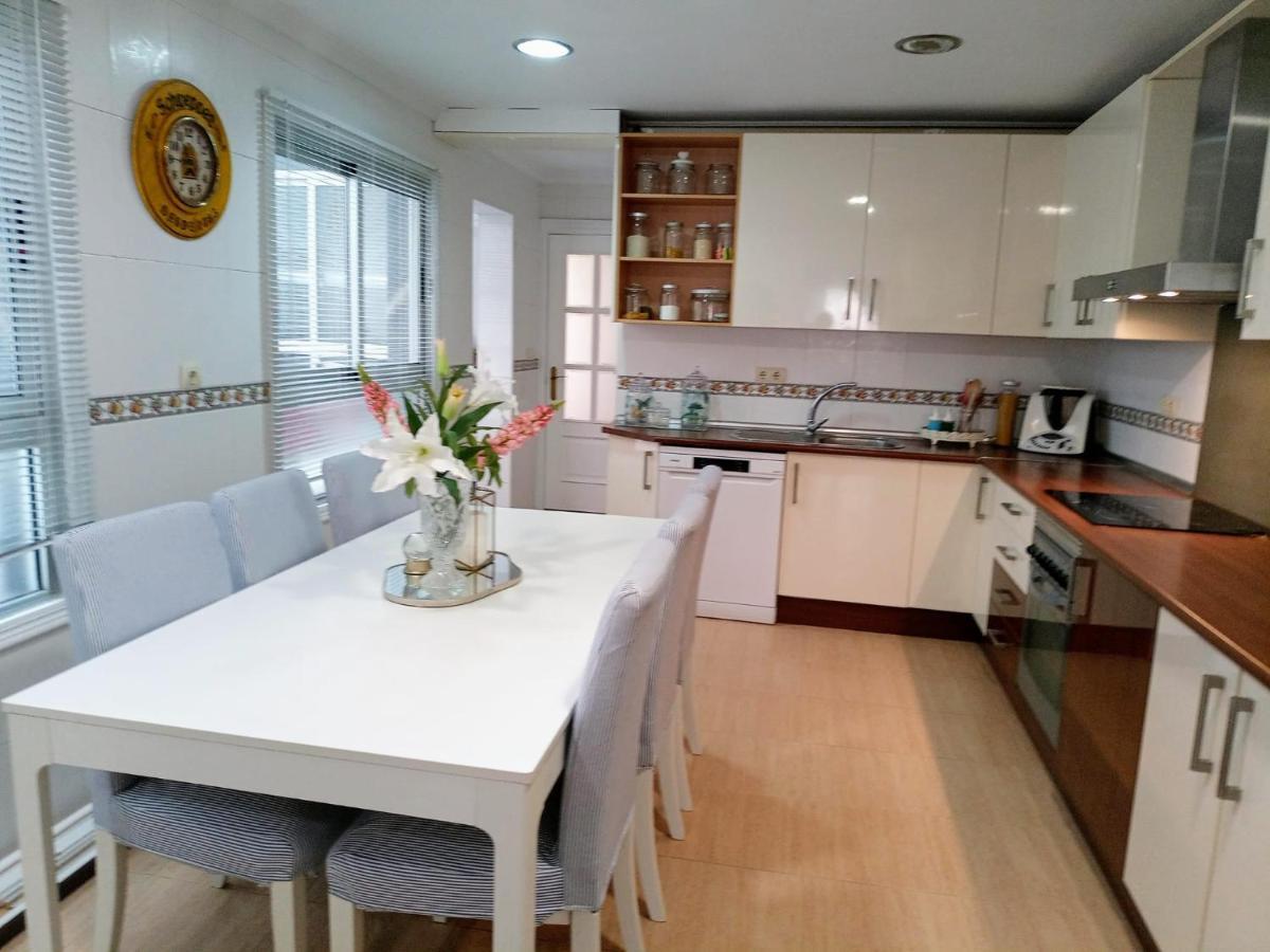 Espectacular Vivienda Junto A La Playa Y Paseo Maritimo En Almeria Apartment Bagian luar foto